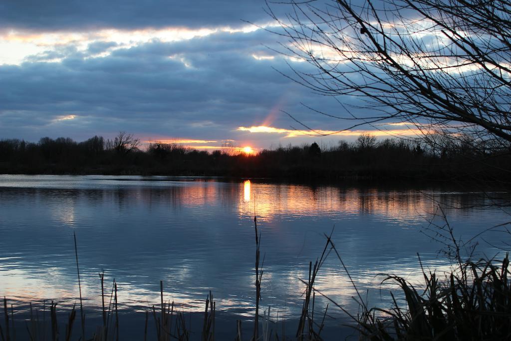 Lake Pochard Holiday Lodges South Cerney Zimmer foto